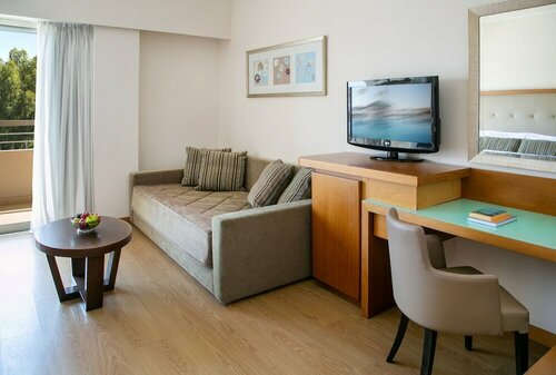 Внешний вид отеля Atlantica Miramare Beach в Гермасойе, фото 4