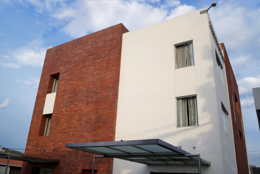 Фото Hotel Stubel Suites and Cafe