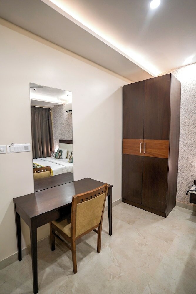 Фото Отель The Golden Apple