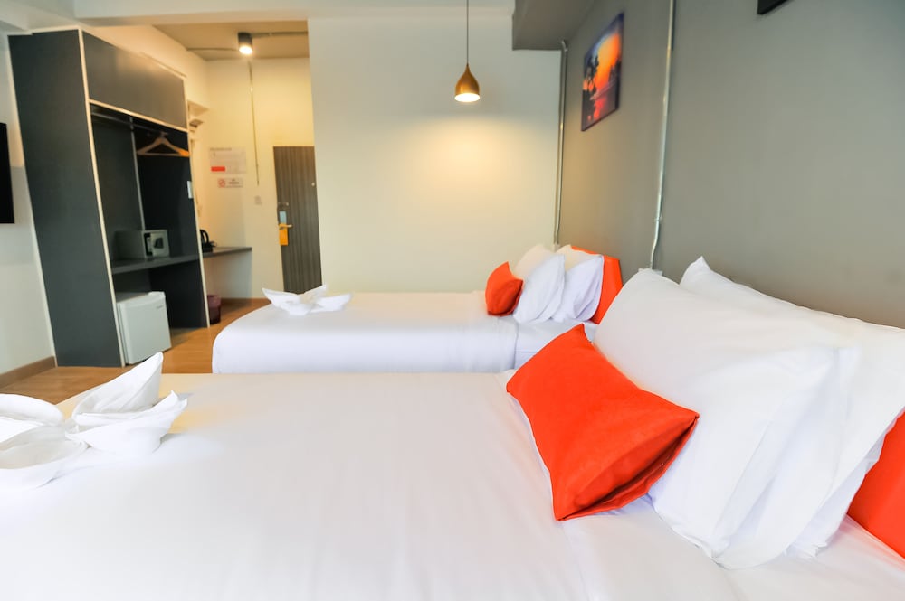 Фото 7 Days Premium Hotel Pattaya