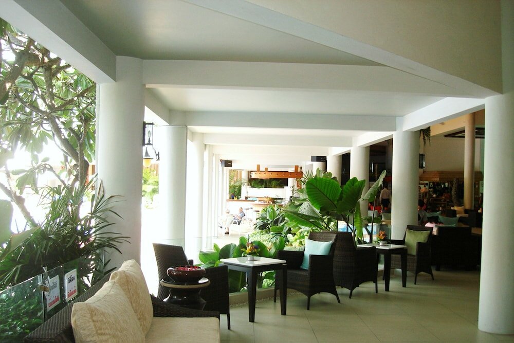 Фото The Cha-am Methavalai Hotel