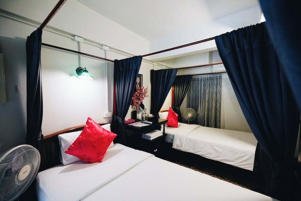 Фото Sleeper House