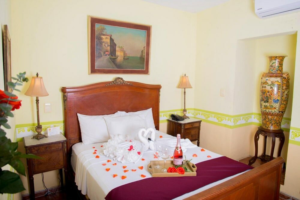 Фото Casa De Las Columnas