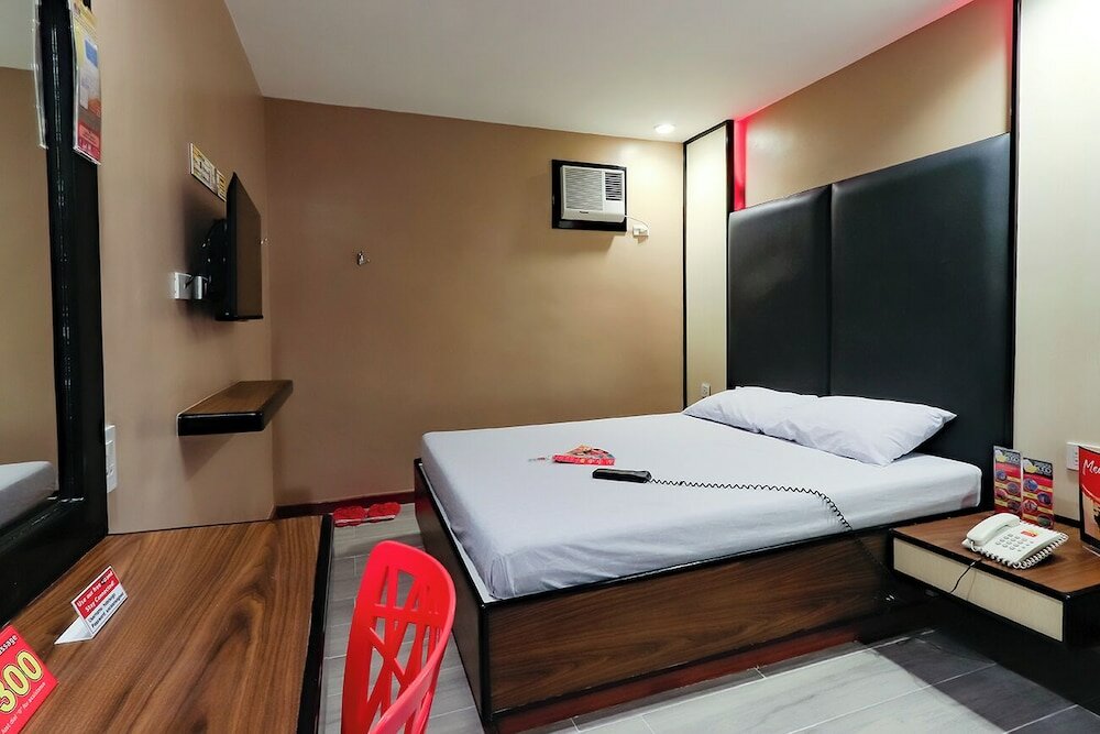 Фото Hotel Sogo Lrt Monumento Station