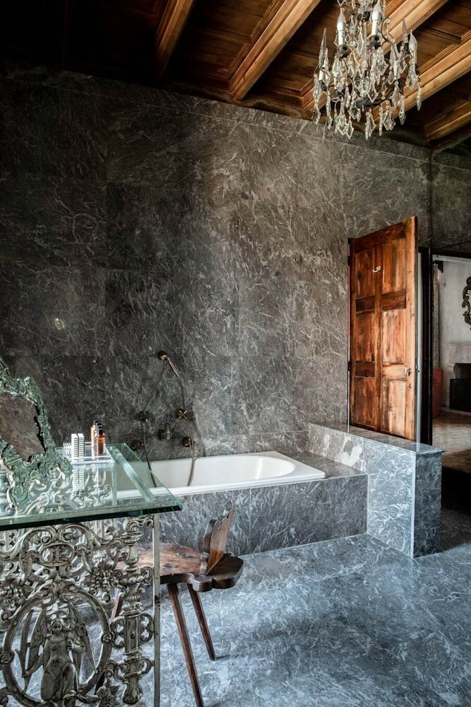 Фото La Posta Vecchia Hotel