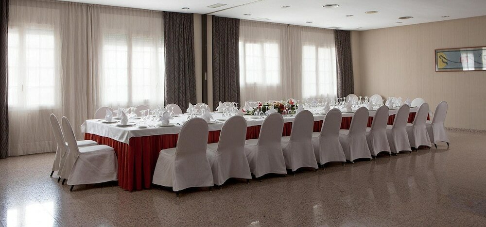 Фото URH Ciutat de Mataró