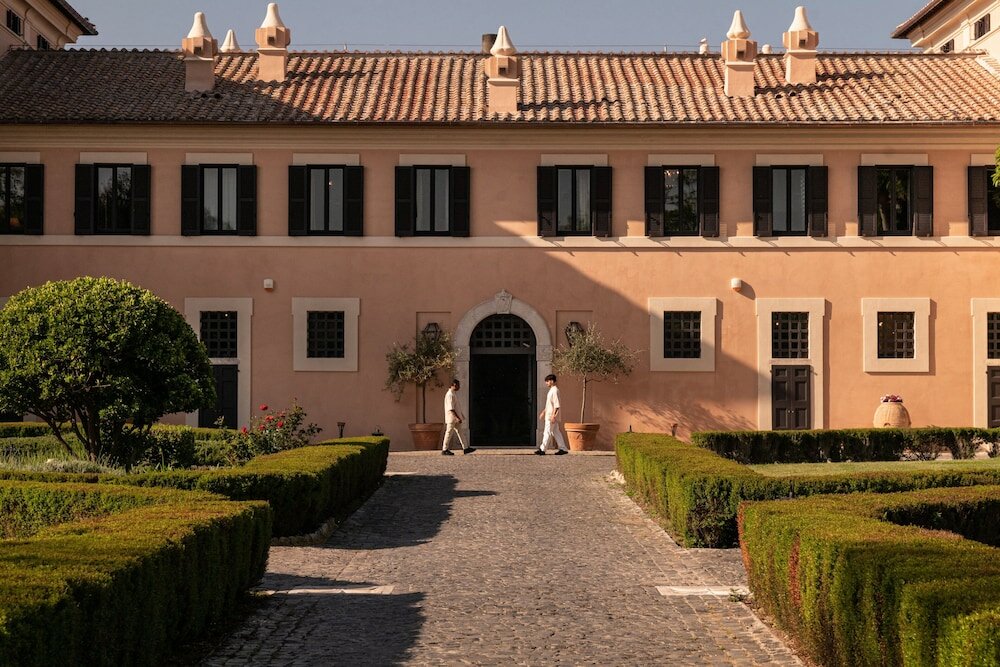 Фото La Posta Vecchia Hotel