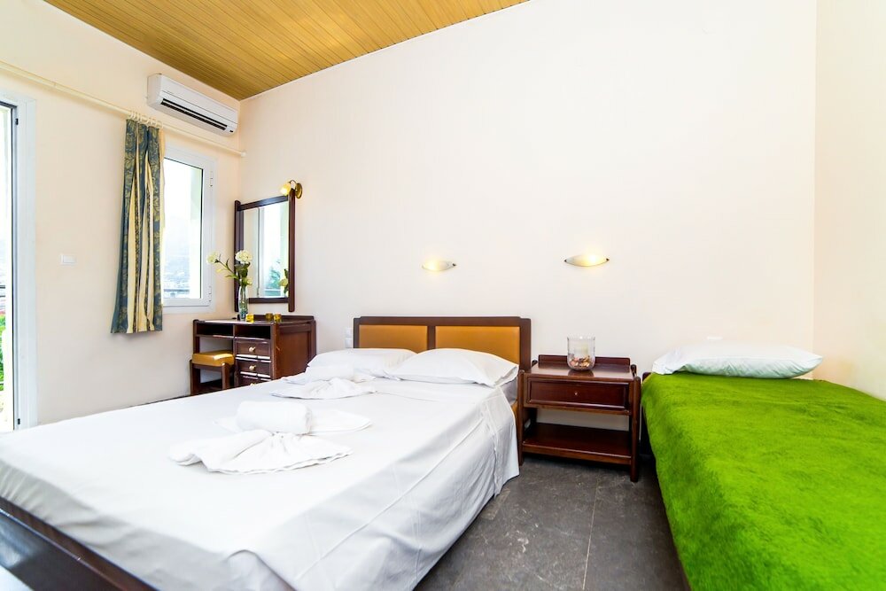 Фото Ambrosia Hotel