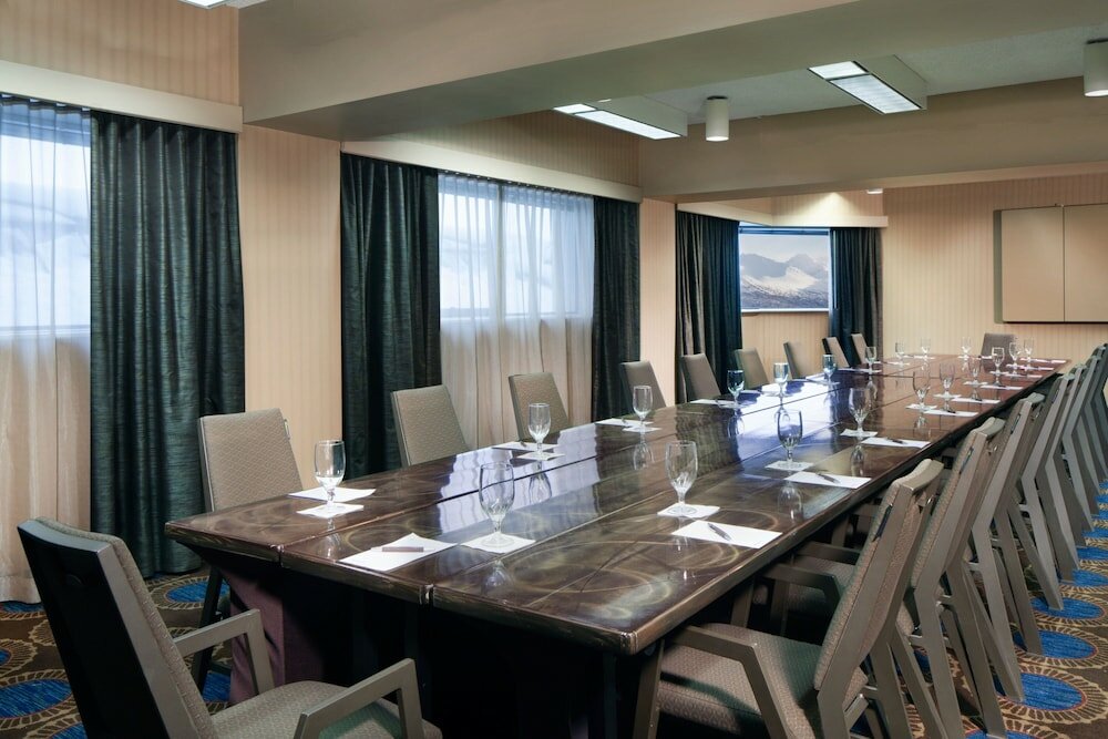 Фото Sheraton Anchorage Hotel & SPA