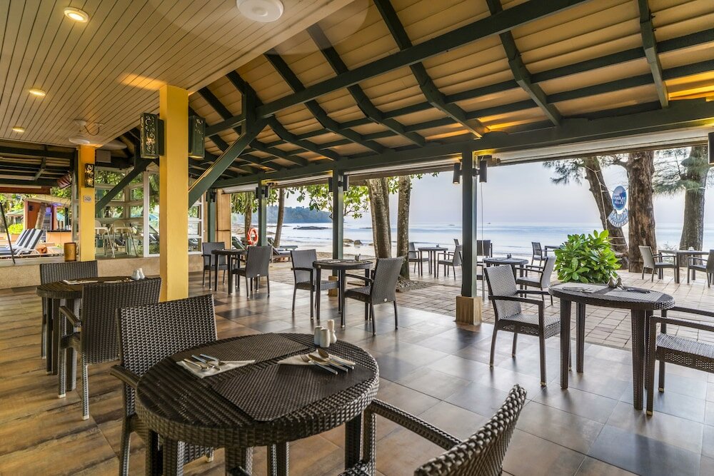 Фото Baan Khaolak Beach Resort