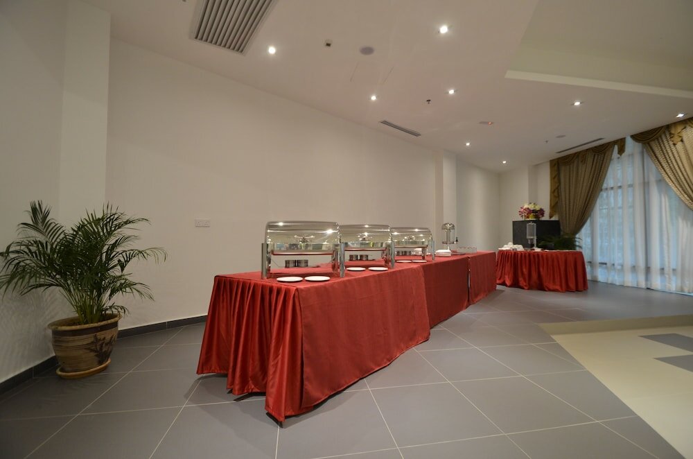 Фото Hotel Signature International at Pudu