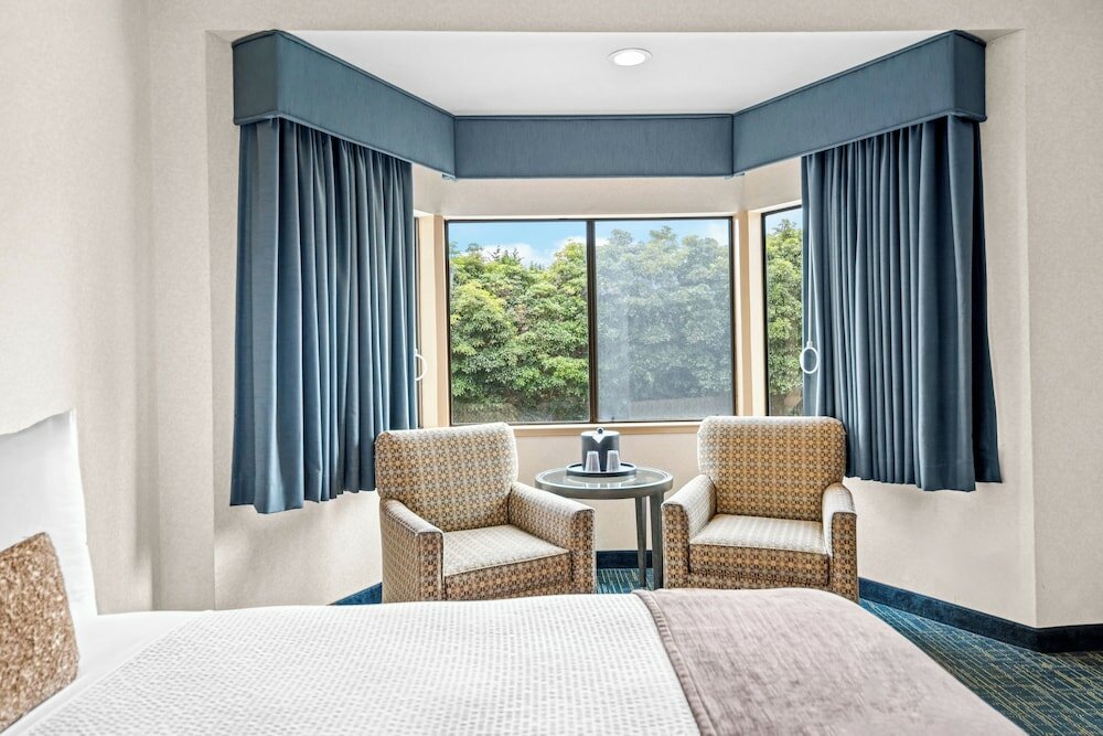 Фото Best Western De Anza Inn