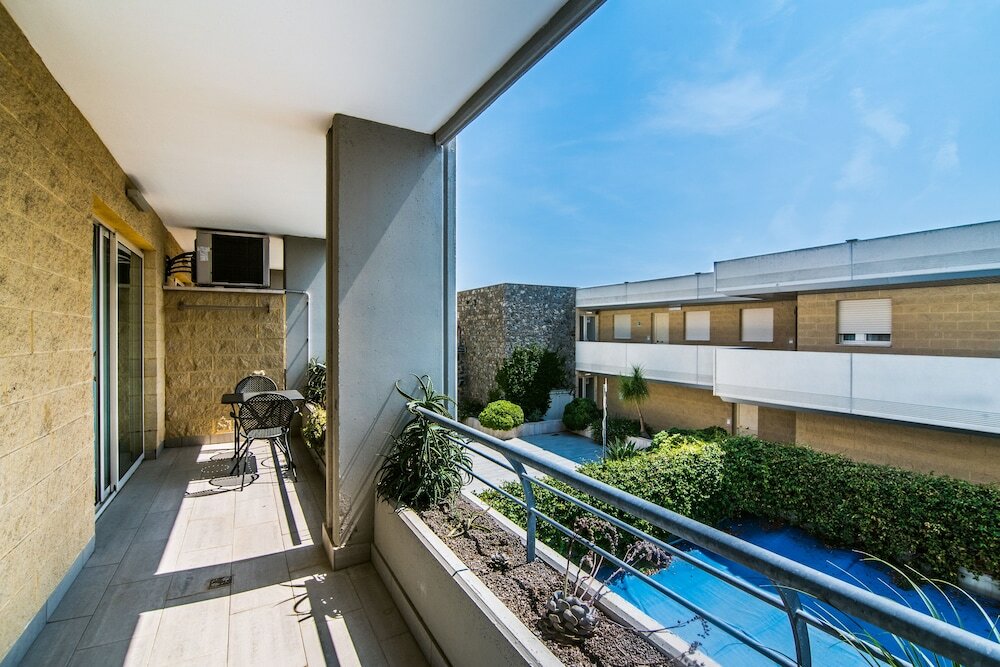 Фото Aregai Marina Hotel & Residence