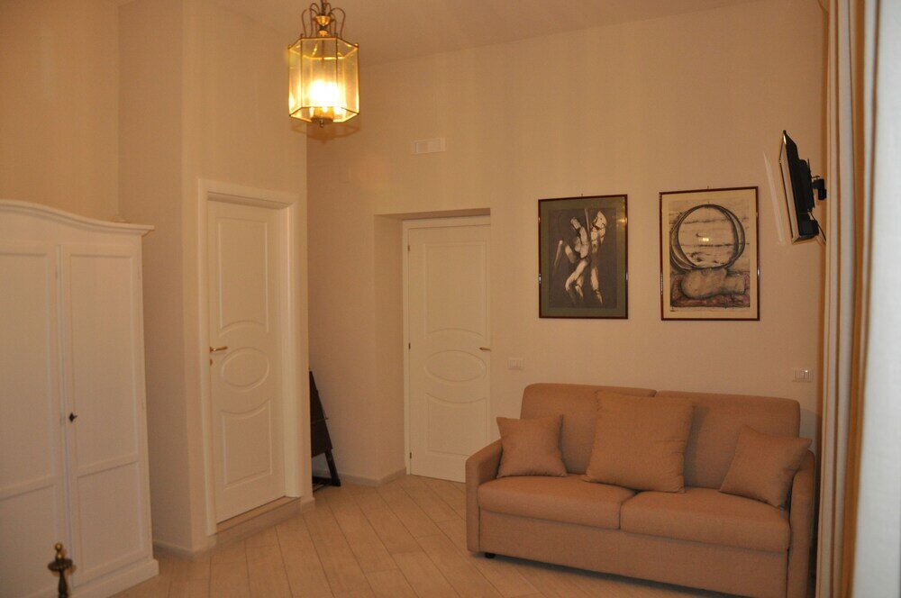 Фото Domus Borbonica