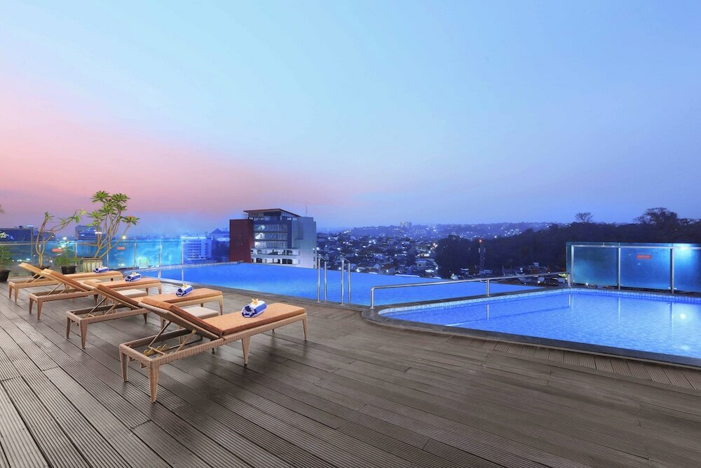 Фото Aston Inn Pandanaran Semarang