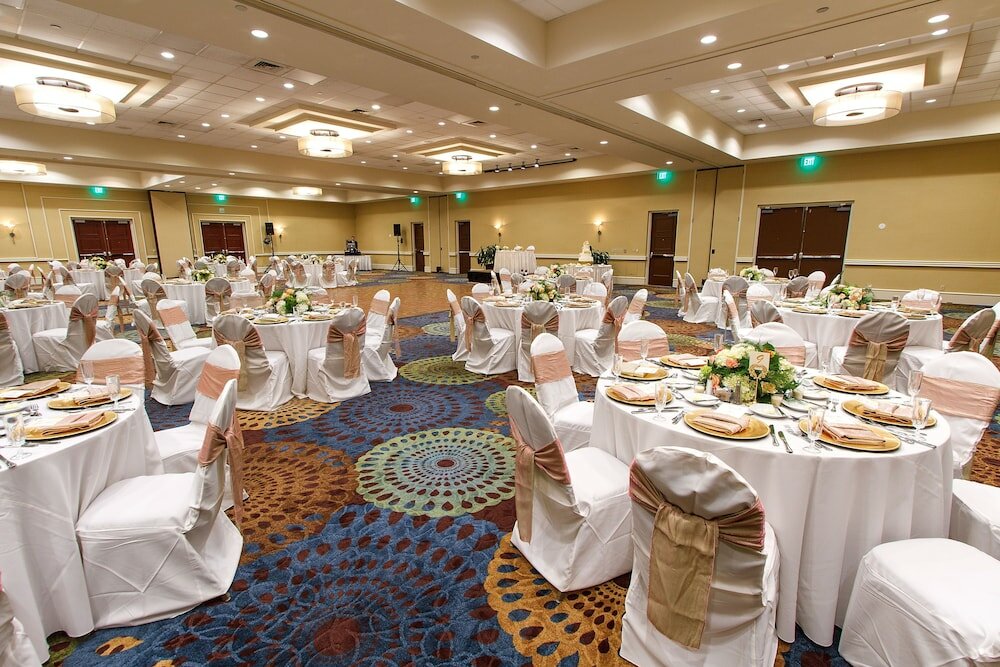 Фото Holiday Inn Tampa Westshore - Airport Area, an Ihg Hotel