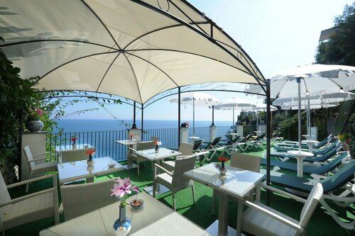 Внешний вид отеля Hotel Villa Maria Pia в Прайано, фото 4