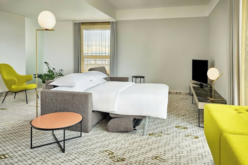 Фото Four Points by Sheraton Munich Arabellapark