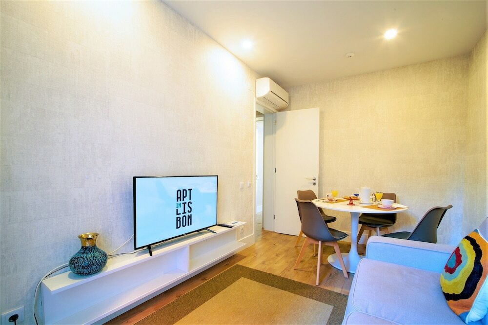 Фото Lx51 Studios & Suites Lisbon Center