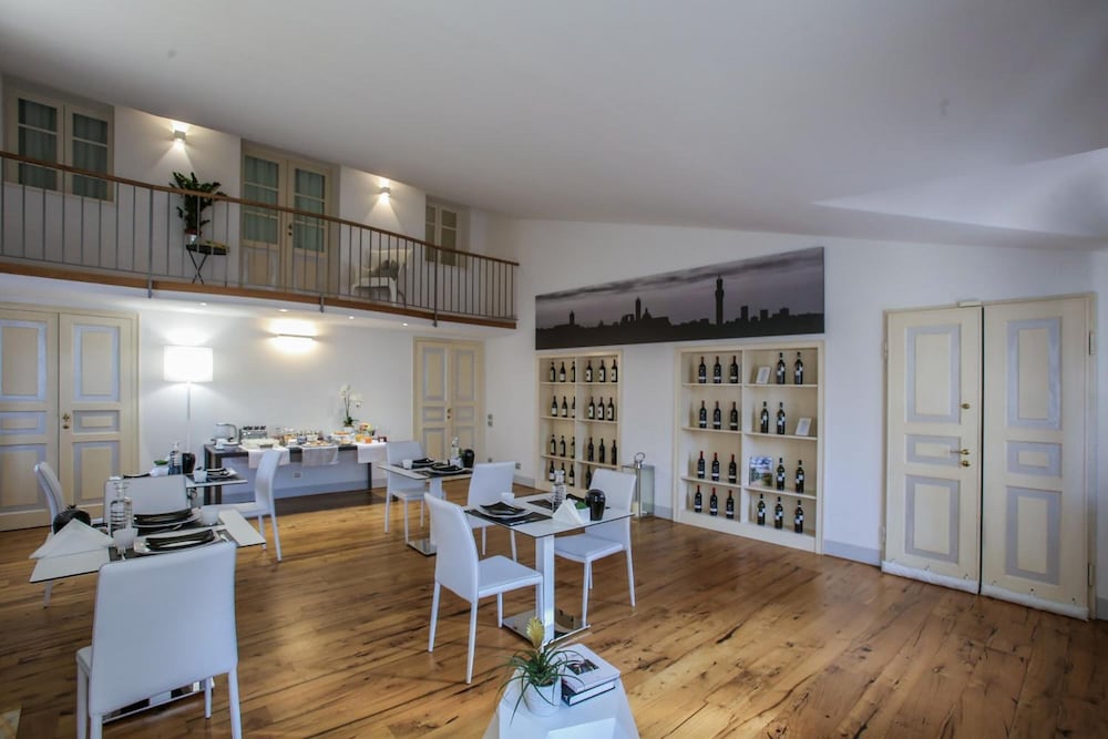 Фото B&b Le Logge Luxury Rooms