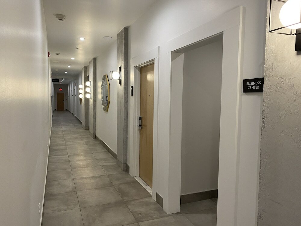 Фото Lake Placid Inn Boutique Hotel