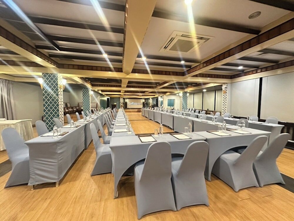 Фото Maldives Beach Resort