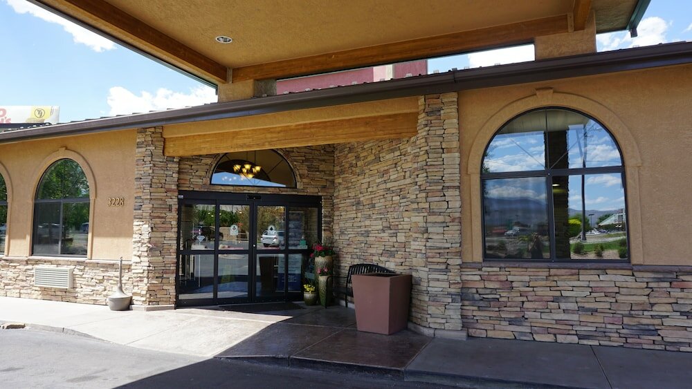 Фото Best Western Grande River Inn & Suites