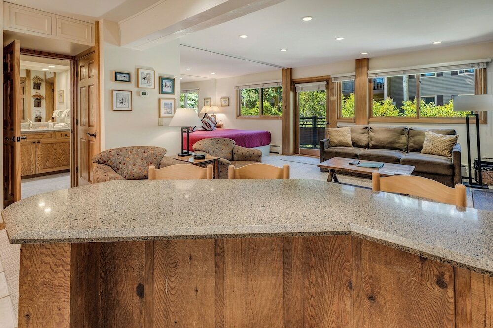 Фото Laurelwood, A Destination Residence