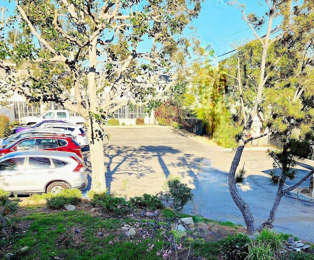 Фото Santa Paula Inn