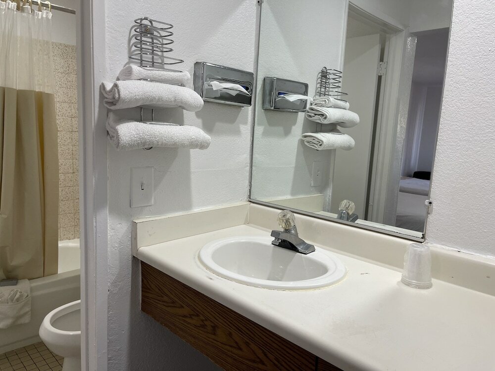 Фото Palms Inn & Suites