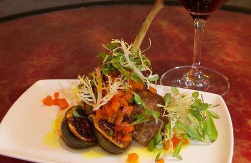 Фото Executive Hotel Cosmopolitan Toronto