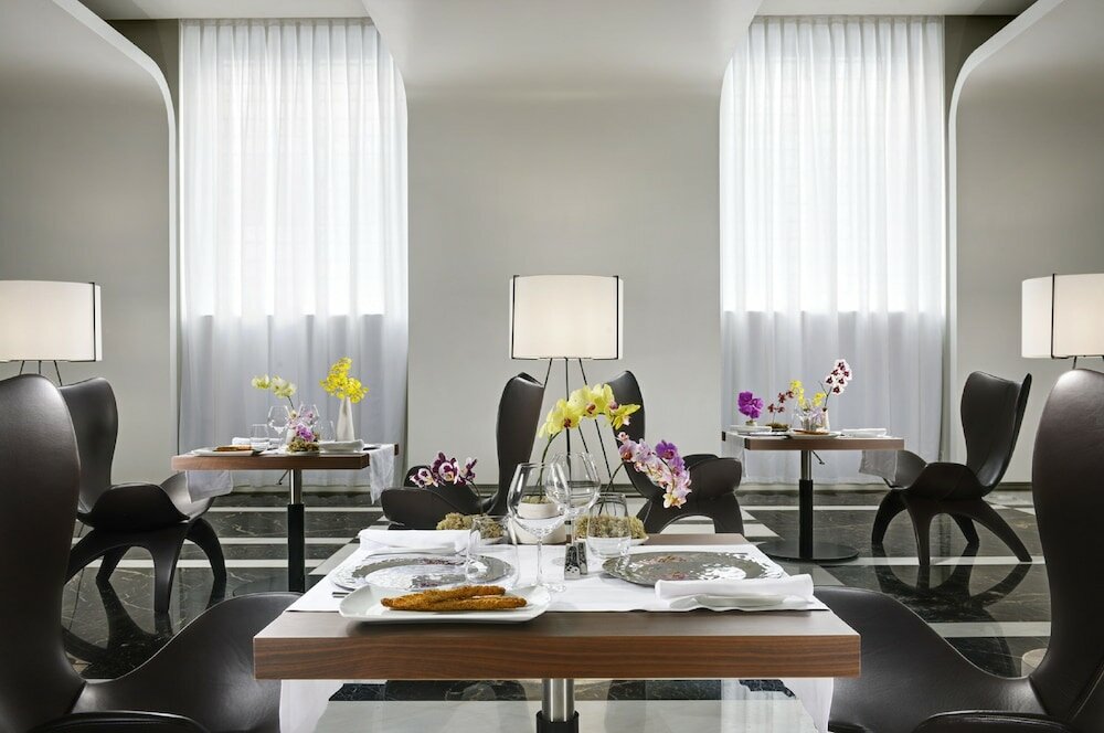 Фото Palazzo Montemartini Rome, A Radisson Collection