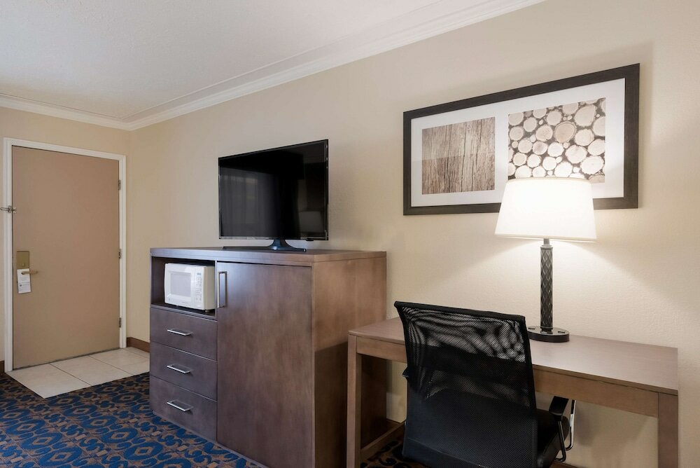 Фото Best Western Butch Cassidy Inn