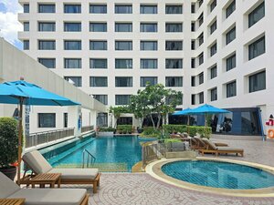 Гостиница Grand Mercure Bangkok Atrium