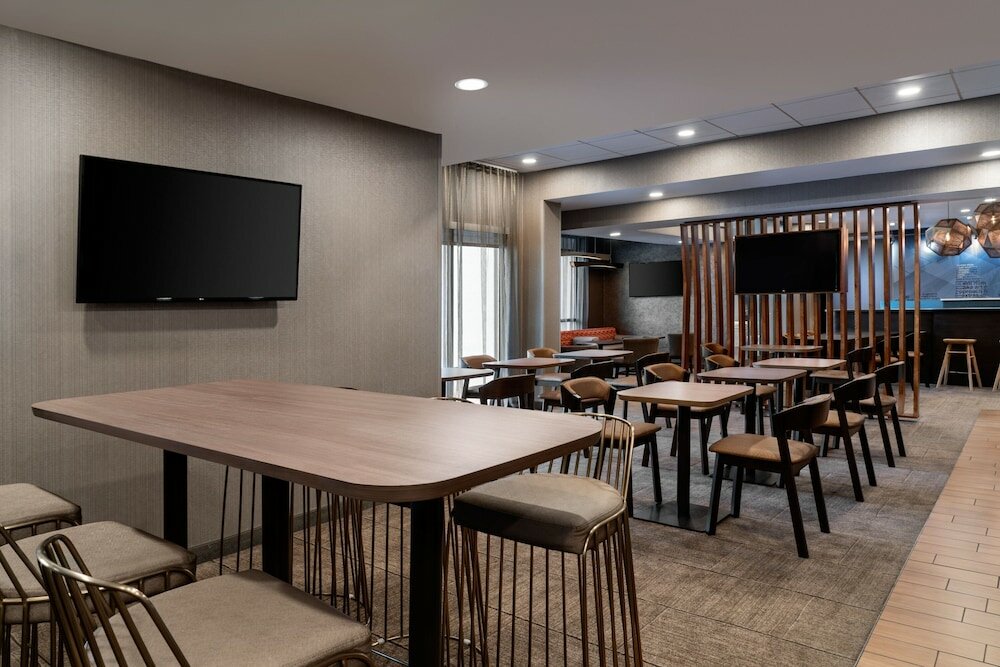 Фото SpringHill Suites by Marriott West Mifflin