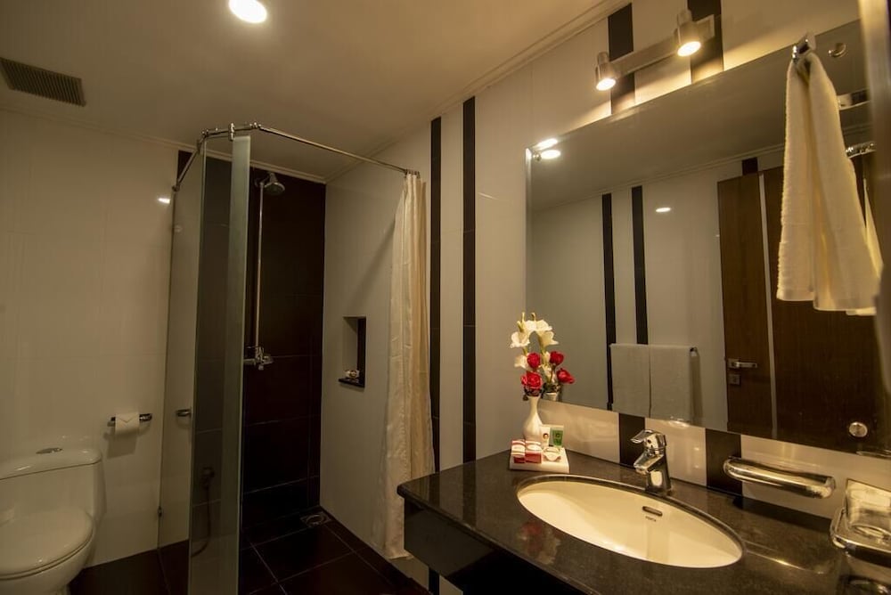 Фото Отель One Tariq Road