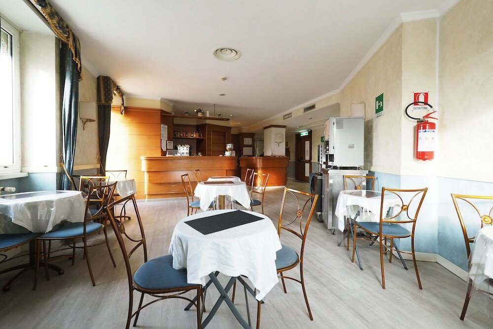 Фото Hotel Laura