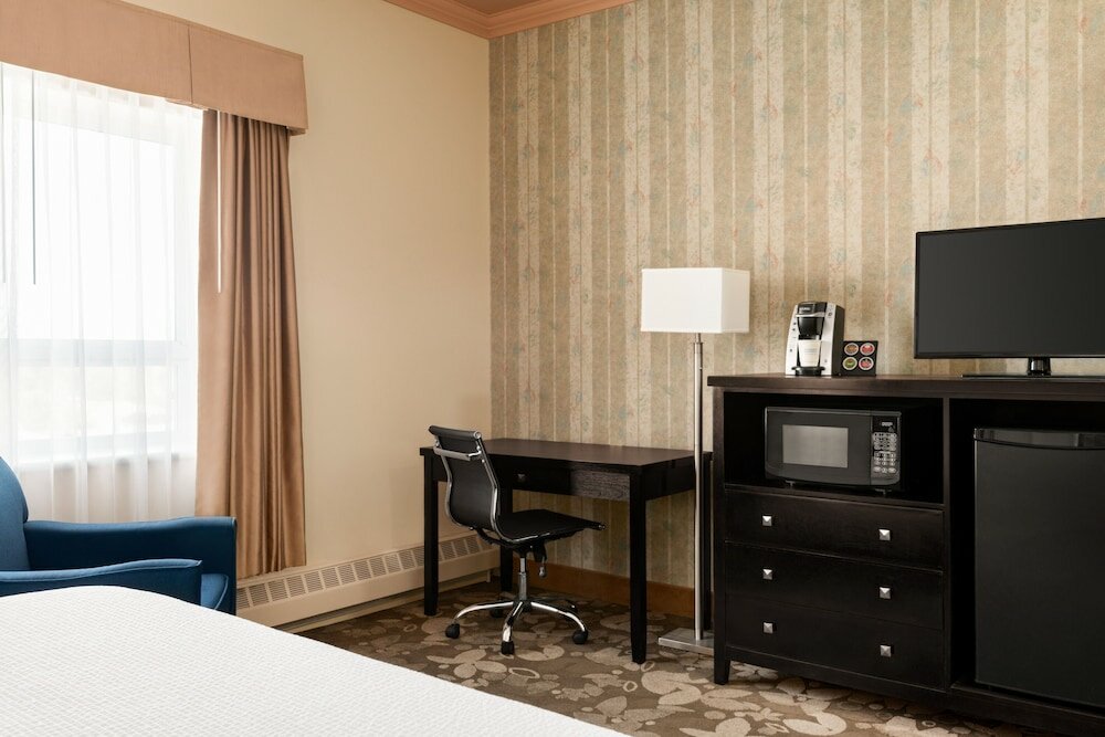 Фото Nova Inn Yellowknife