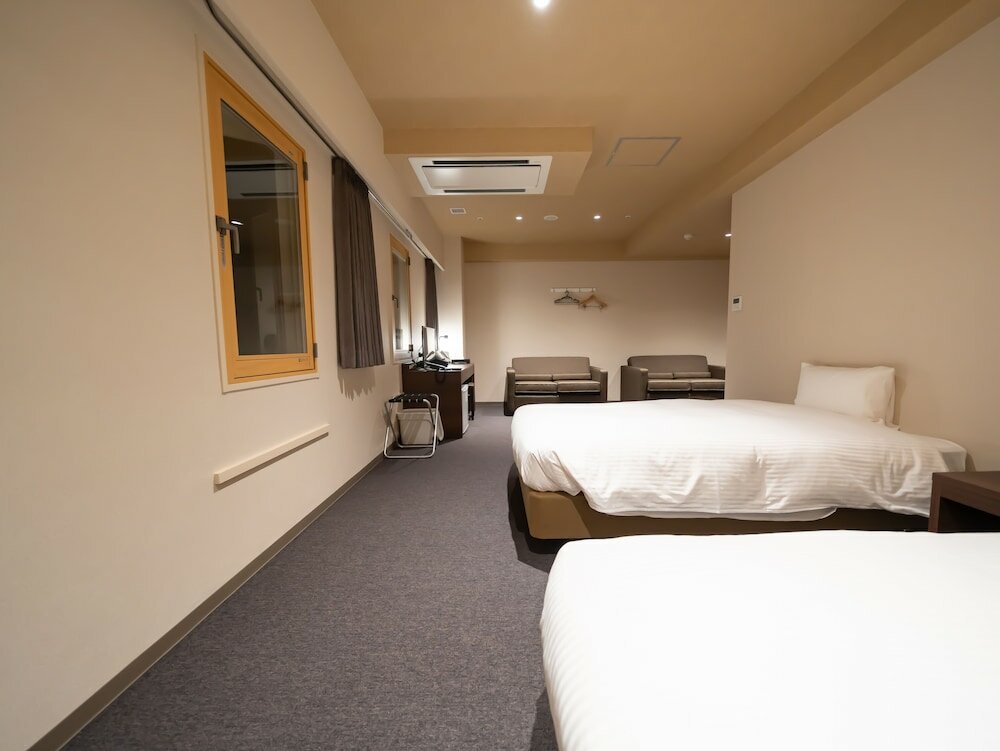 Фото Shinsaibashi Arty Inn