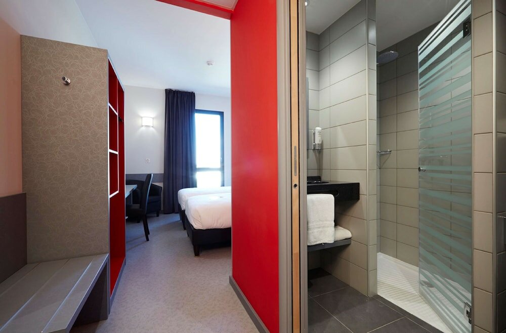 Фото Première Classe Lyon Est - Saint-Priest Eurexpo