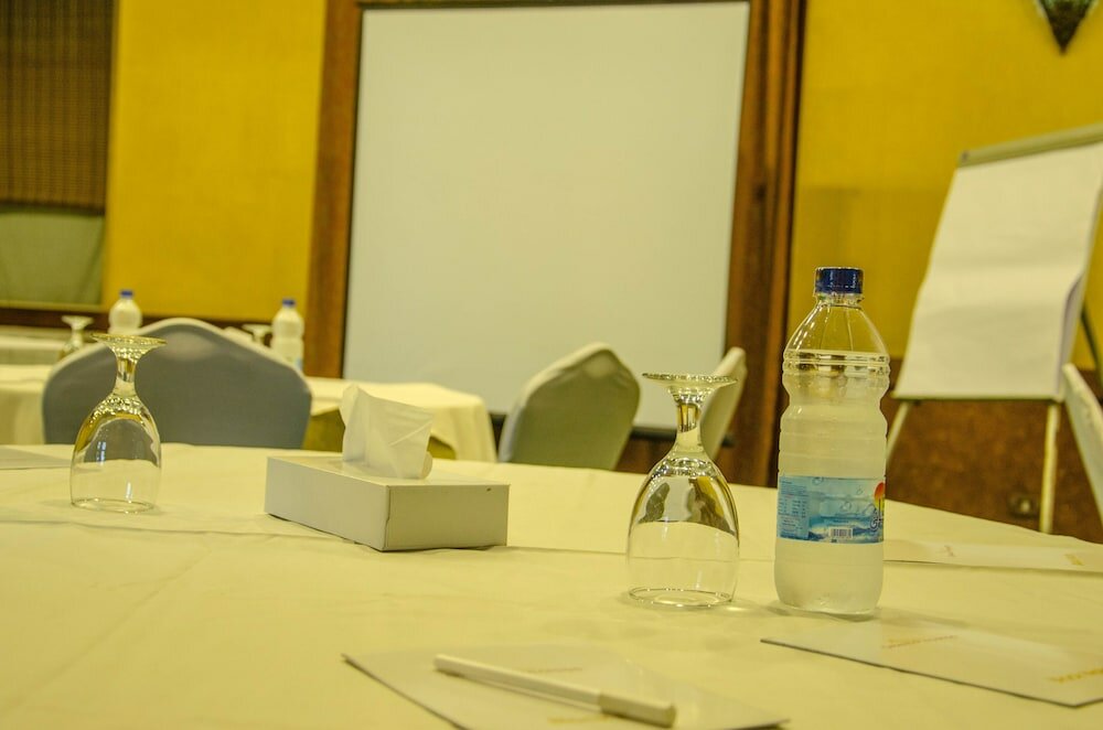 Фото Grand Pyramids Hotel