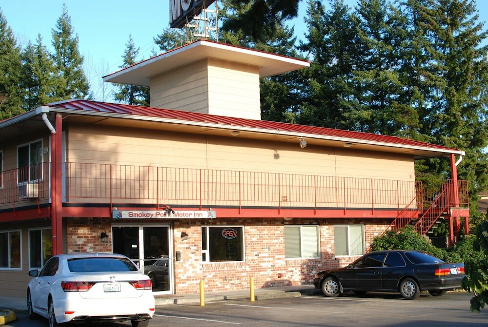 Фото Smokey Point Motor Inn