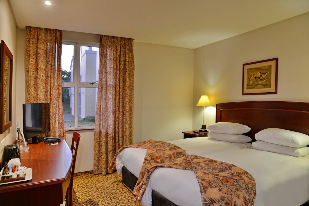 Фото отеля 2