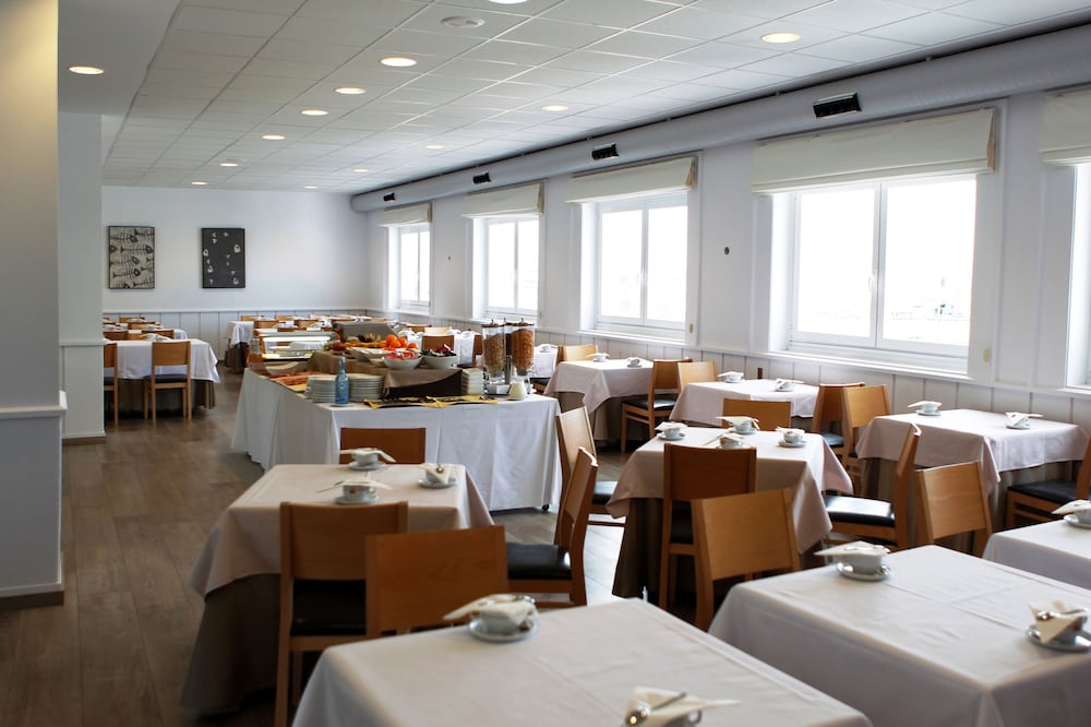 Фото Méndez Núñez Hotel