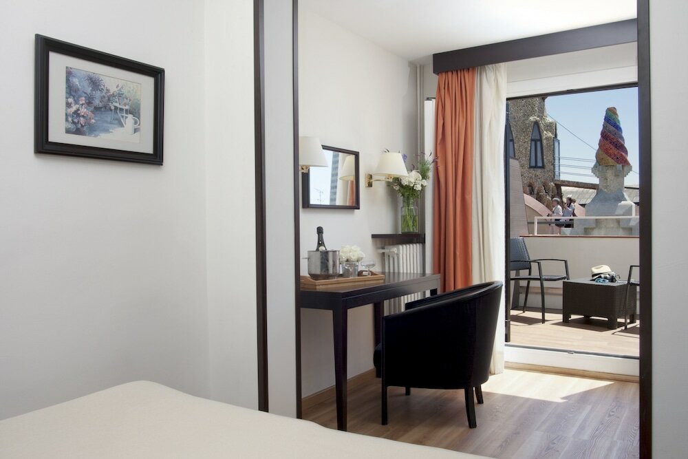 Фото Gaudi Hotel