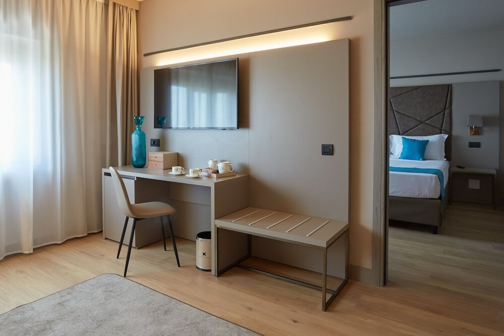 Фото Dc Hotel International