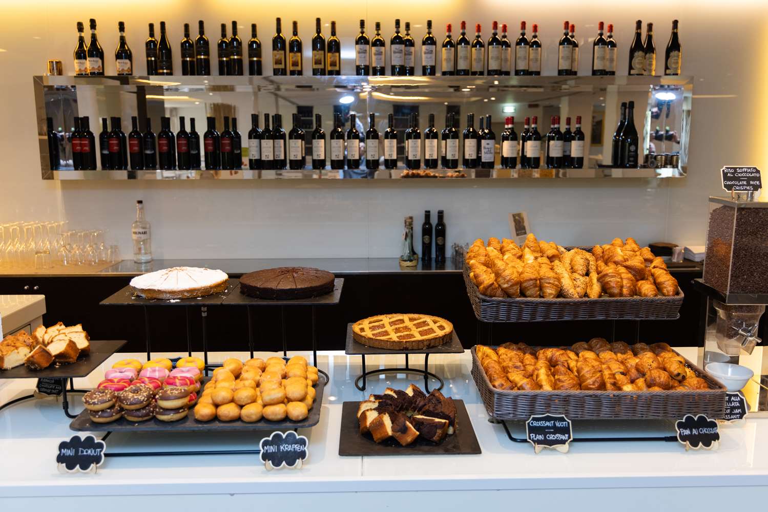 Фото Best Western Plus Tower Hotel Bologna