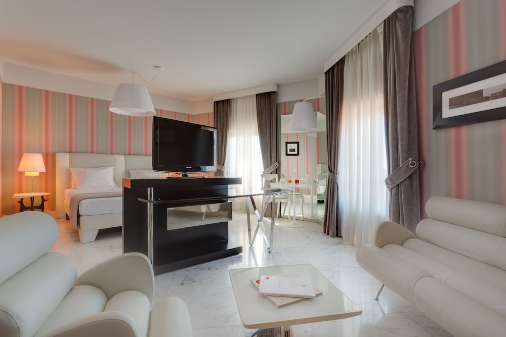 Фото Grand Hotel Palace Rome