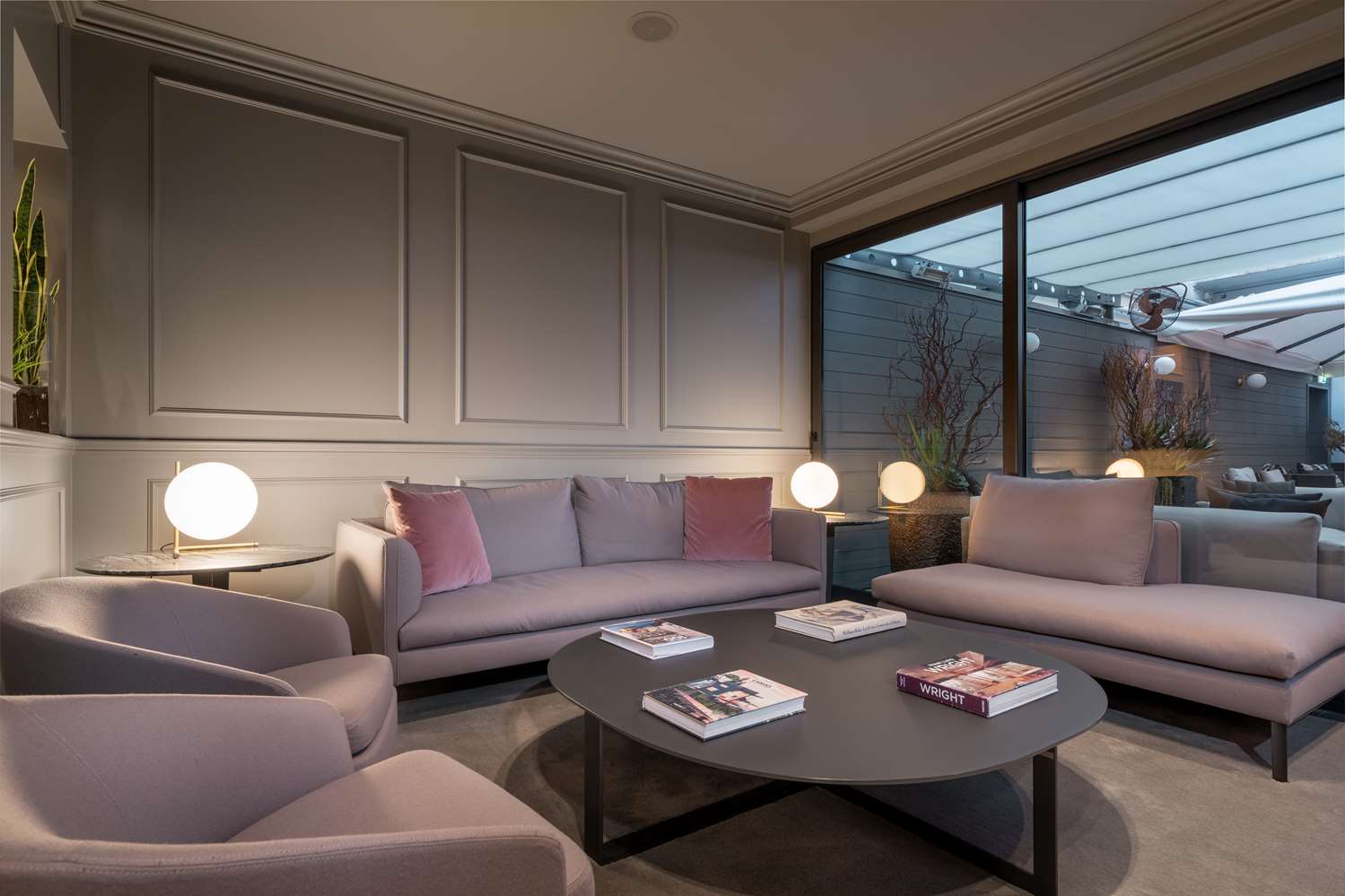 Фото World Hotel Casati 18