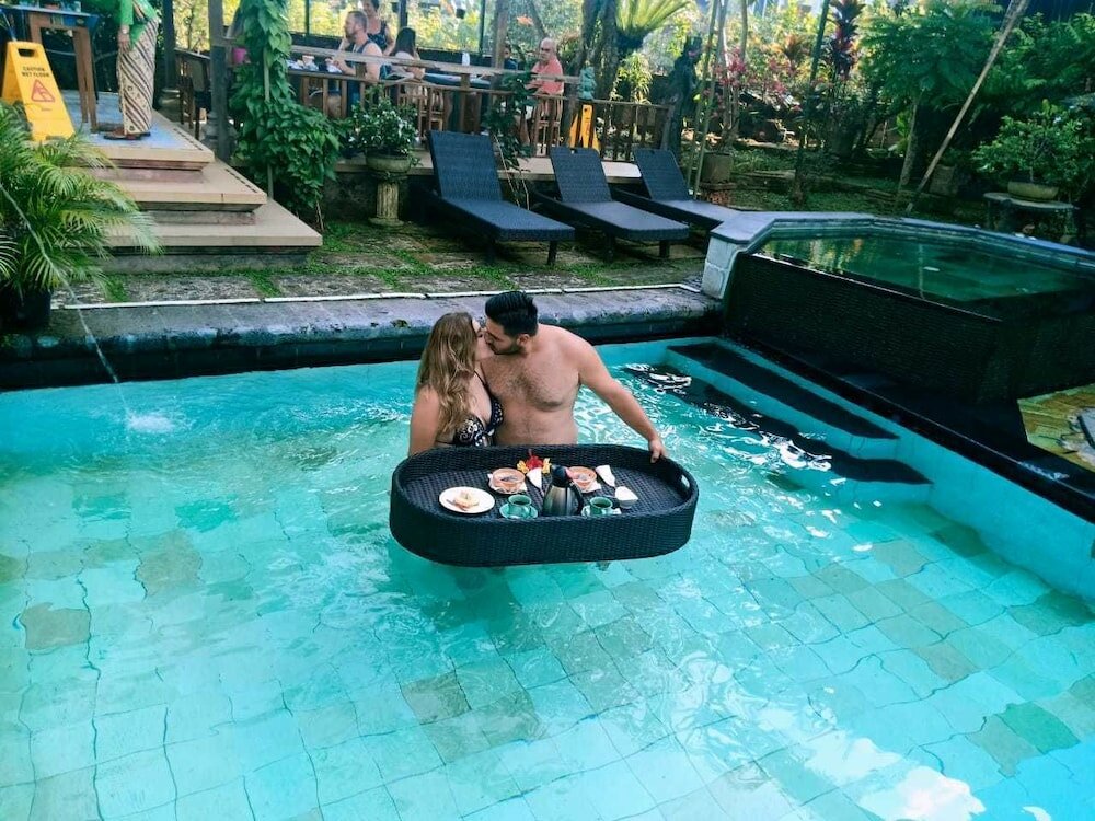 Фото Okawati Hotel